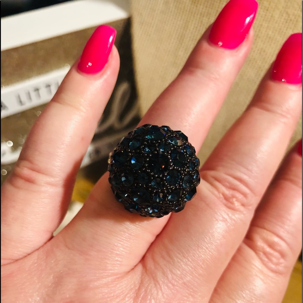 Gorgeous deep blue sapphire color costume ring